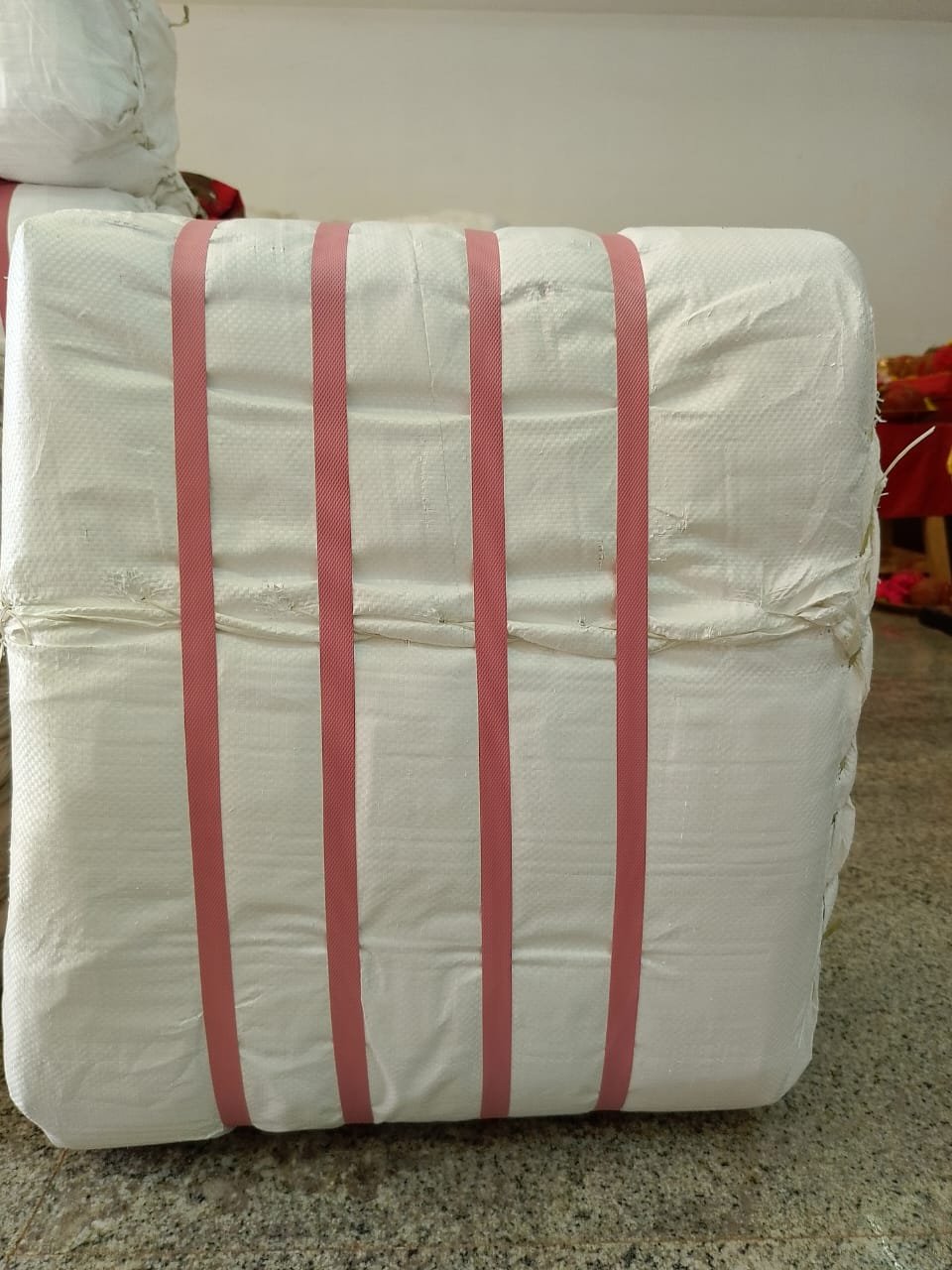 Plain white cotton fabric 132 x 72 construction